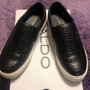 Aldo woman’s loafers 100% leather